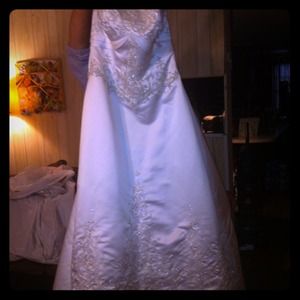 A David's Bridal wedding dress, never worn!