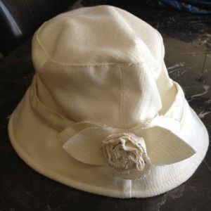 NWT. Cream color hat