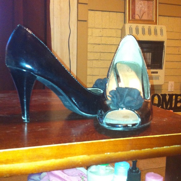 Black heels