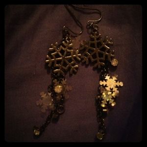 Snowflake earrings from Forever 21