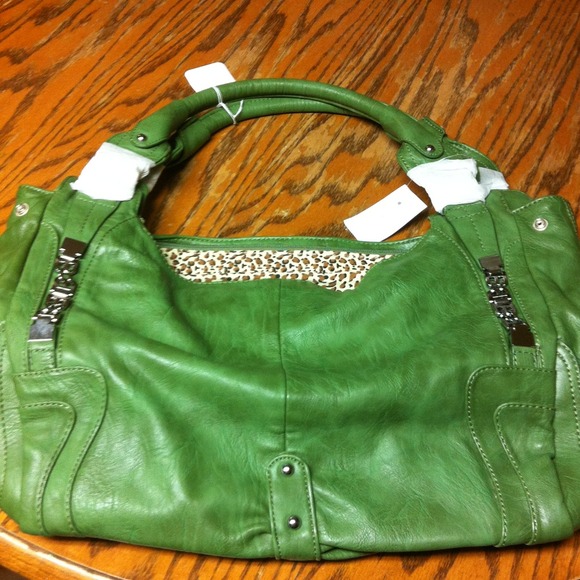NWT green leather purse with leopard print inside - Picture 1 of 1