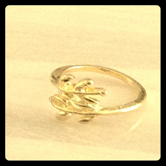 Leaf Ring