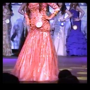 MNM couture dress size 4