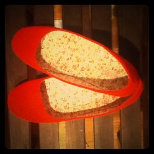 Super cut only worn once red and floral inside