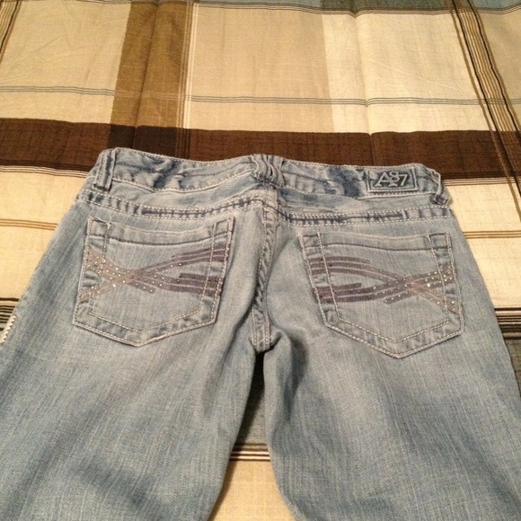 "Reduced"✨Capri pants ✨ - Picture 2 of 4