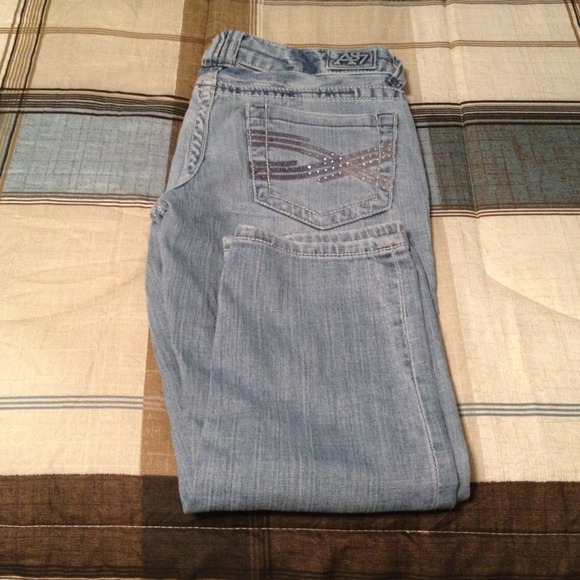 "Reduced"✨Capri pants ✨ - Picture 4 of 4