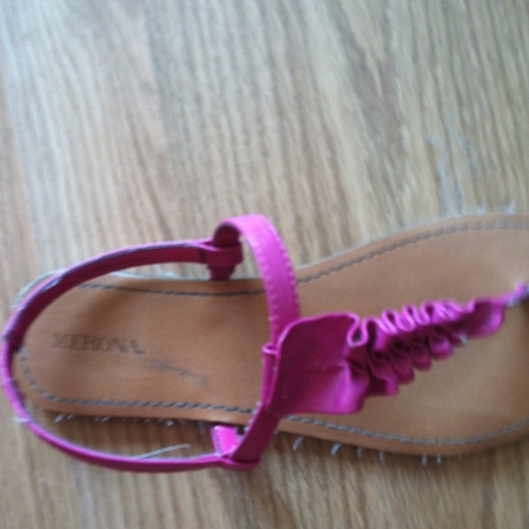 Sandals - Picture 2 of 2