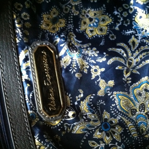 BNWT Grey quilted purse - Picture 3 of 4