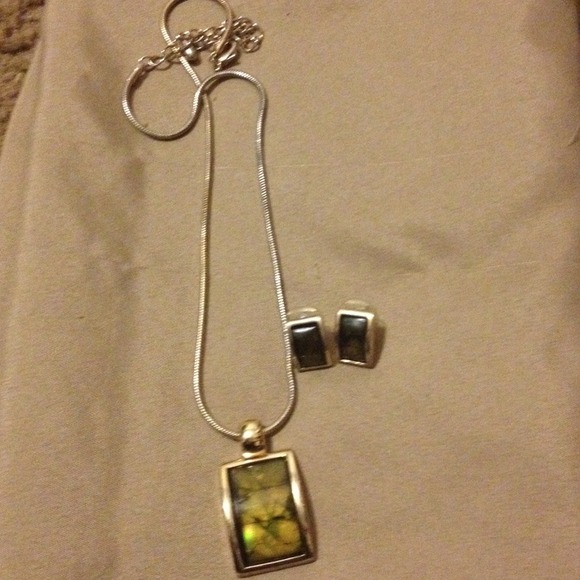 Reserve for @janda  Olive green stone necklace