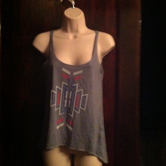 NWT  tribal tank