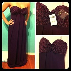BRAND NEW Elegant purple dress 