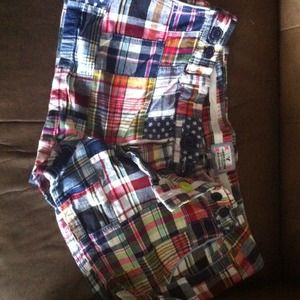 American eagle plaid shorts!