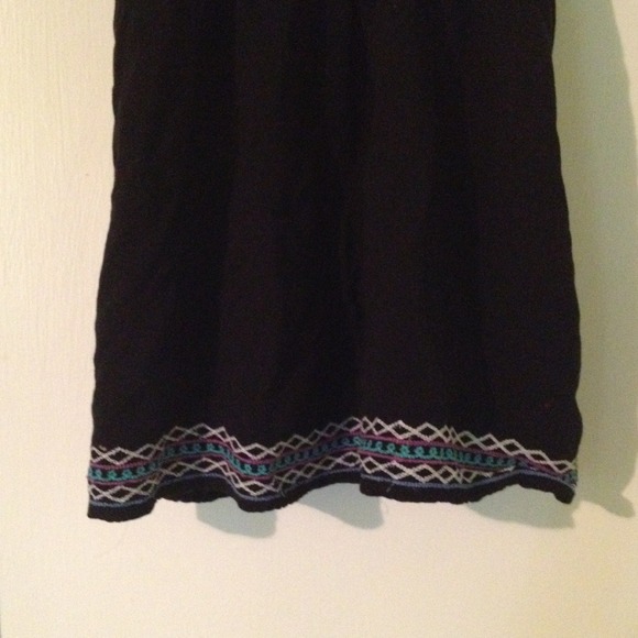 Cute Top!! - Picture 3 of 4