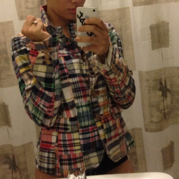 🔴Sold🔴@i9chacha77 Very cute plaid blazer!