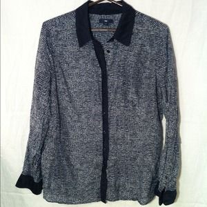 GAP Tops - RESERVED @dcb Gap Navy Blue and White Shirt GAP Tops - RESERVED @dcb Gap Navy Blue and White Shirt
