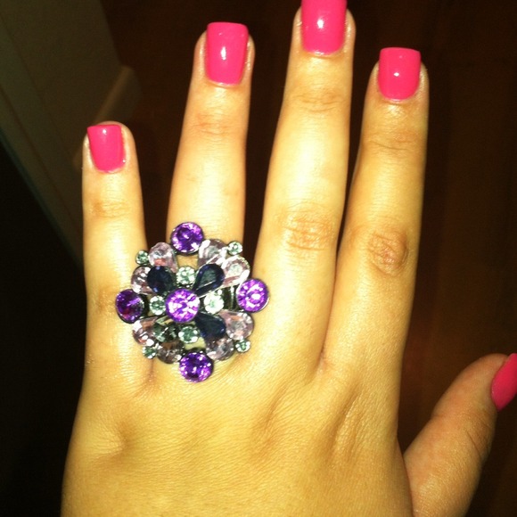 Flower crystal ring