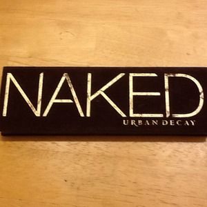 For @kimmyengland 🎀NAKED palette -used