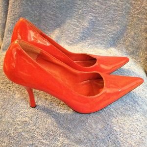 Patent red, classic pumps. Size 8.