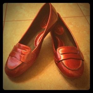 *Reserved for @almanzabrown* Red metallic loafers