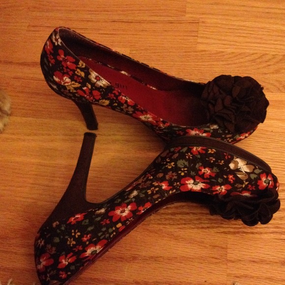 Madden Girl brown shoes