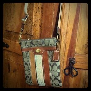 Authentic coach crossbody!!!