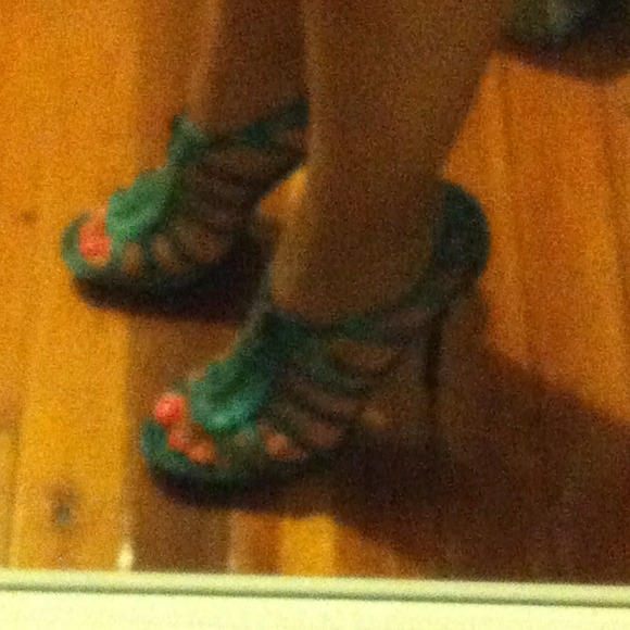 Sold - Picture 3 of 4