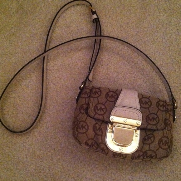 MK cross body