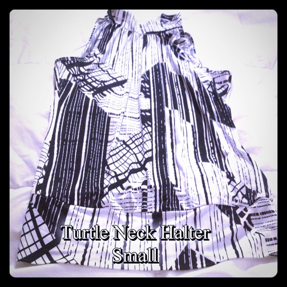 BNWOT Black & White Turtle Neck Halter