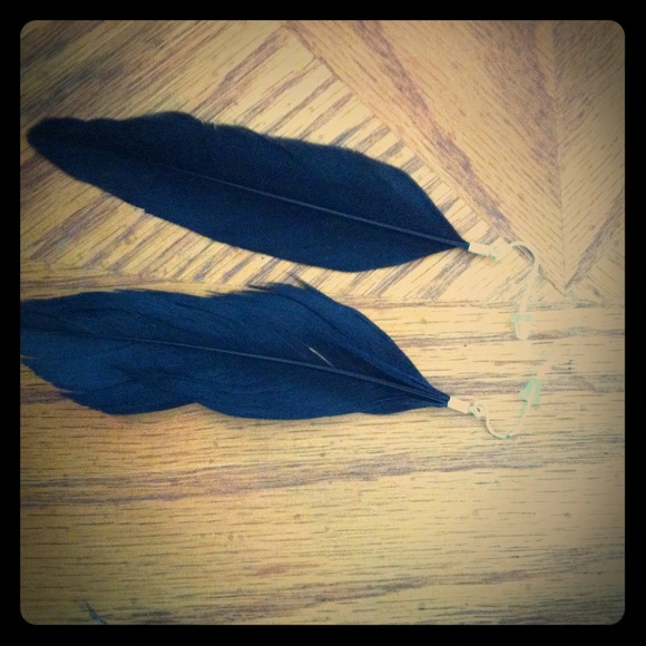 Black feather earrings