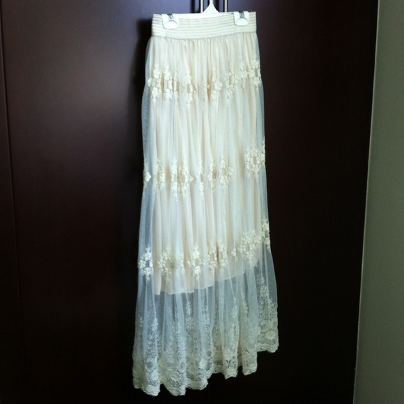 Long lace high waist skirt