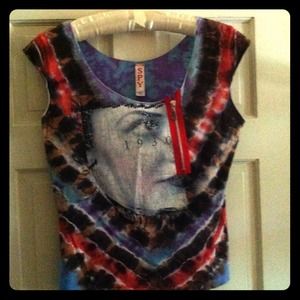 SLEEVELESS COTTON TEE