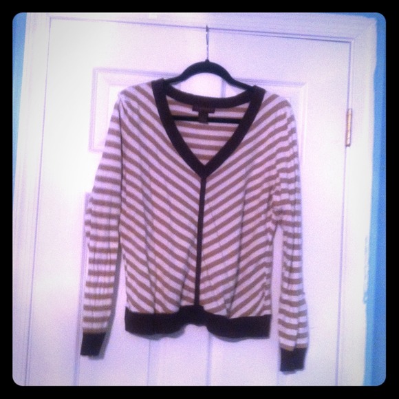 Brown striped sweater,has tiny hole near waist,
