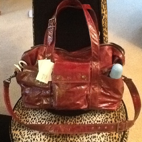 😁SOLD❌Designer Hansel bag by Not Rational. Berry.