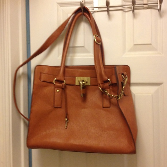 Faux leather tote! Reserved for trade!