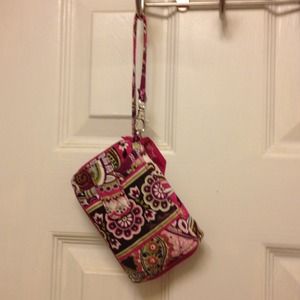 Vera Bradley all in one wristlet. Reserved!!