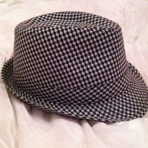 White and black checkered hat