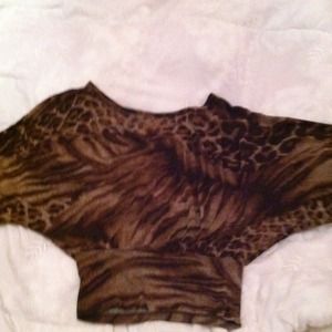 Leopard print top