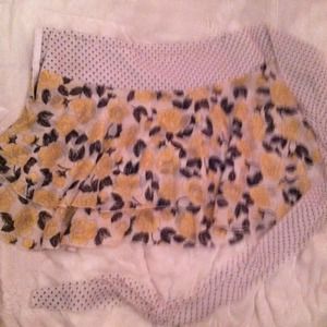 Cute flowey floral skirt