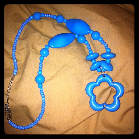 Groovy turquoise necklace