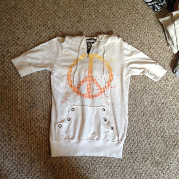 Tee shirt hoodie