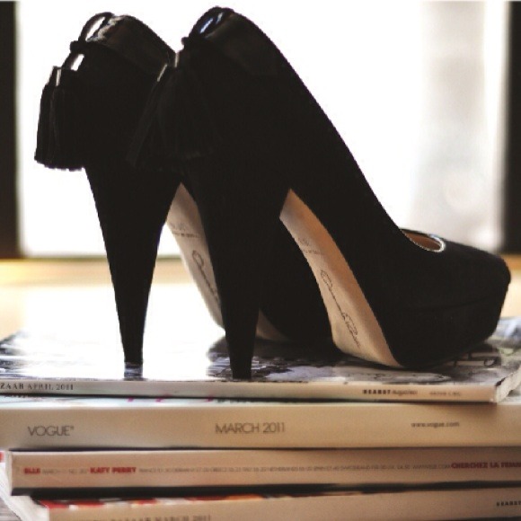 Oscar de la Renta Shoes - Oscar de la Renta Blk Suede Platform Heels sz 6.5