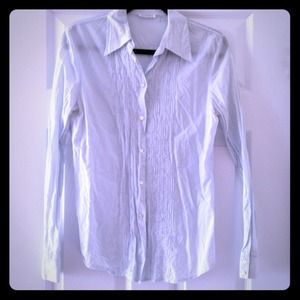 Gorgeous Tahari blouse!  Sheer, Pale aqua cotton.