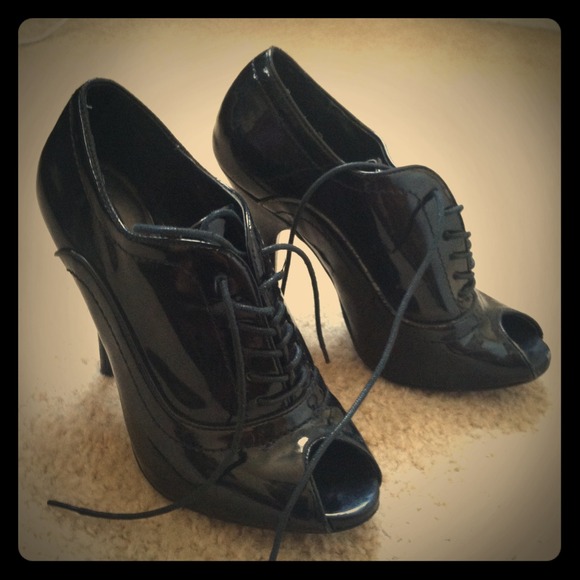 Steven by Steve Madden
