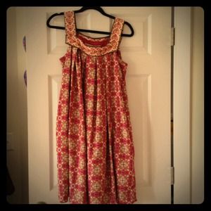 Max Studio baby doll style dress sz M has pockets!