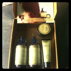 Reserved for @ananj-3 16oz conditioners