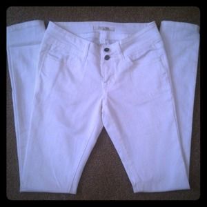 SOLD White skinny jeans