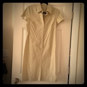 Fantastic Tahari khaki shirt dress w/back tie wow!