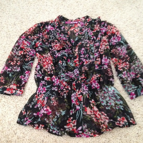 ❌SOLD❌Epic Threads Peplum Blouse