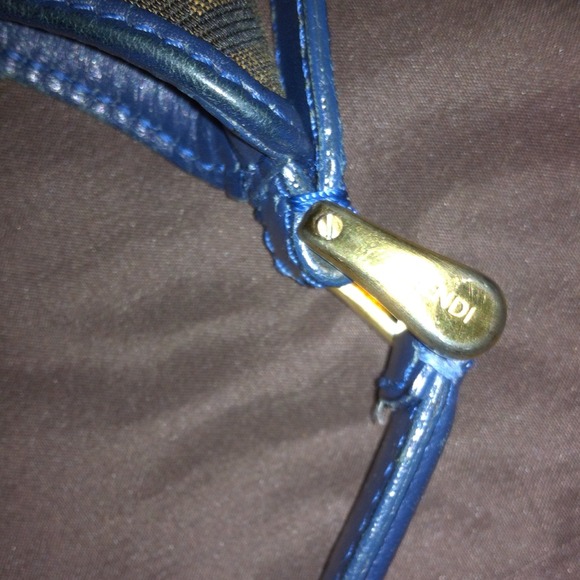 Authentic RARE Fendi bag. - Picture 4 of 4