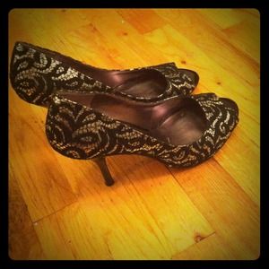 Nine West black and silver peep toe